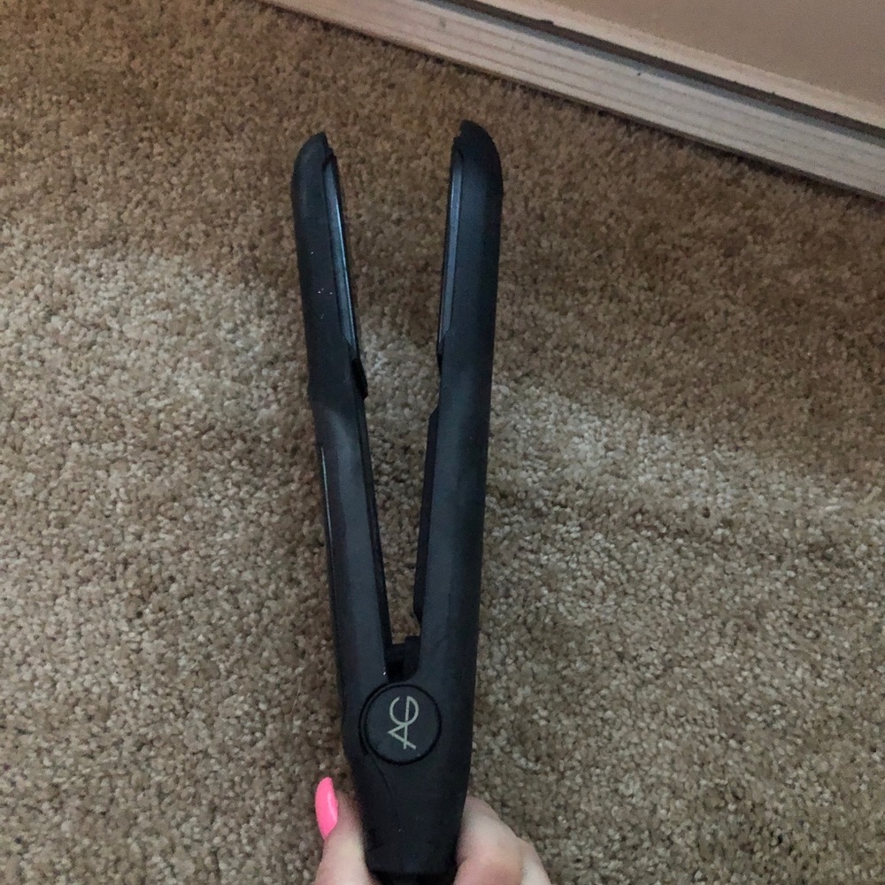 AG straightener